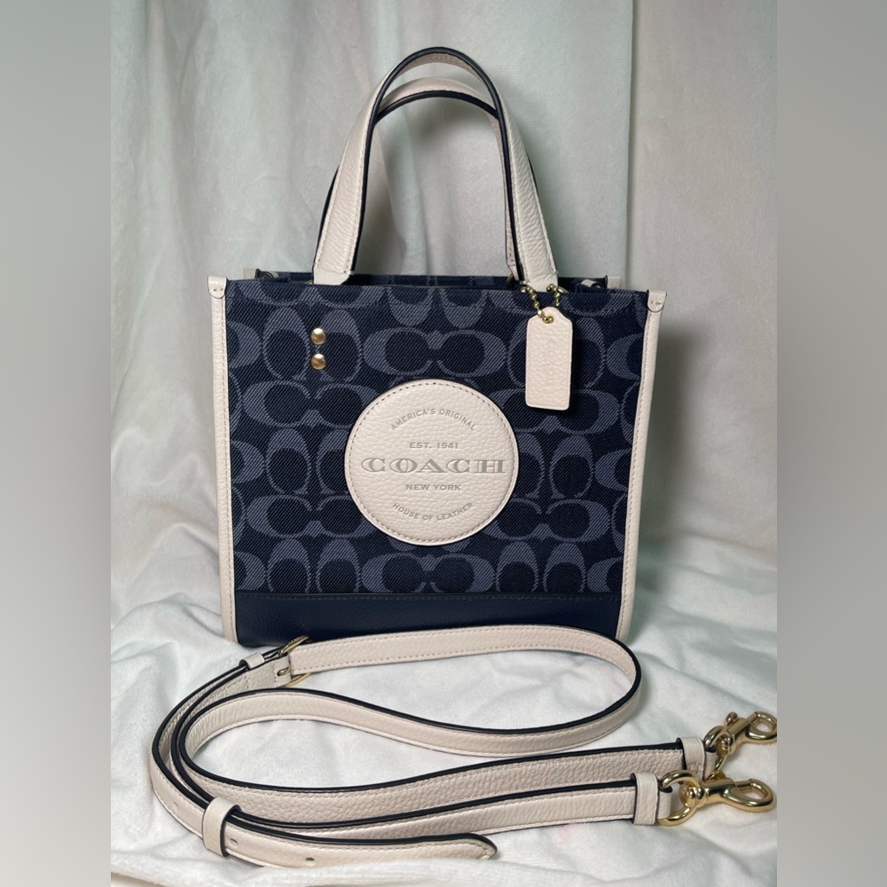 Coach Dempsey tote 22